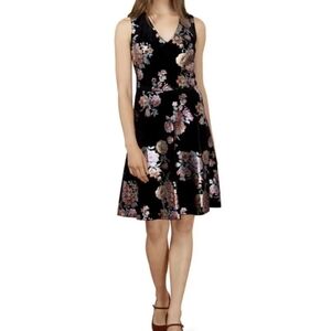 eci Metallic Floral V-neck Velvet A-line dress Black Size 8